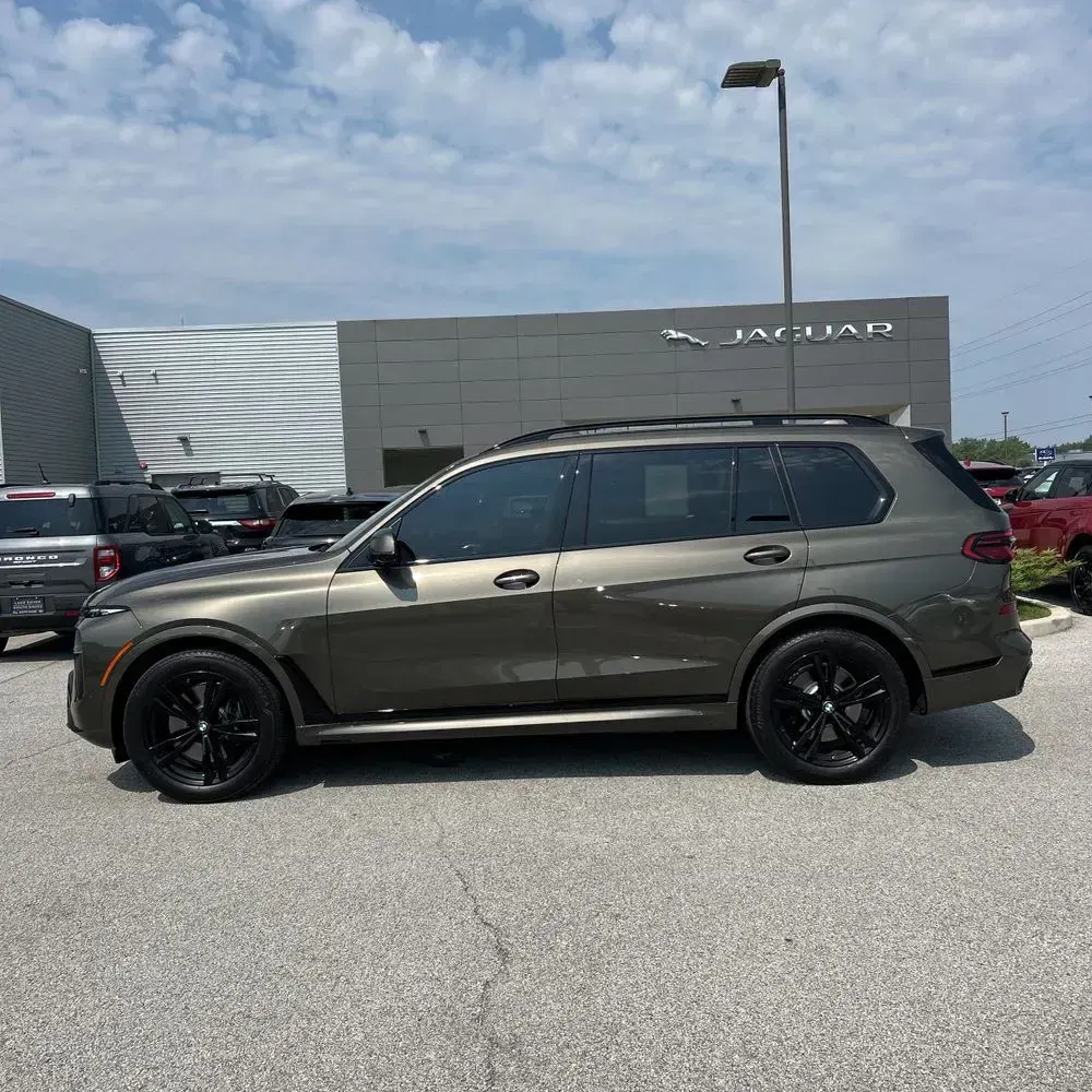 2025 BMW X7 XDrive40i 4D SUV