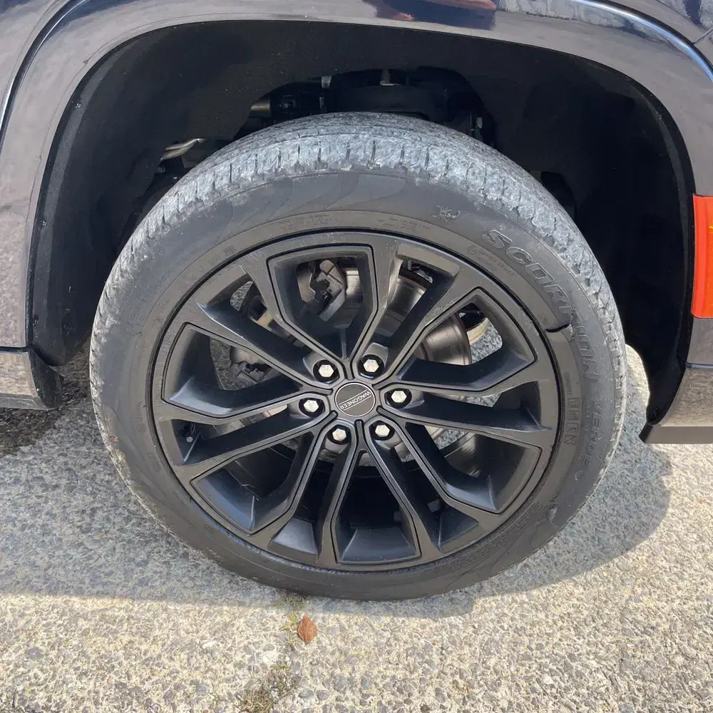 2023 Jeep Grand Wagoneer Obsidian
