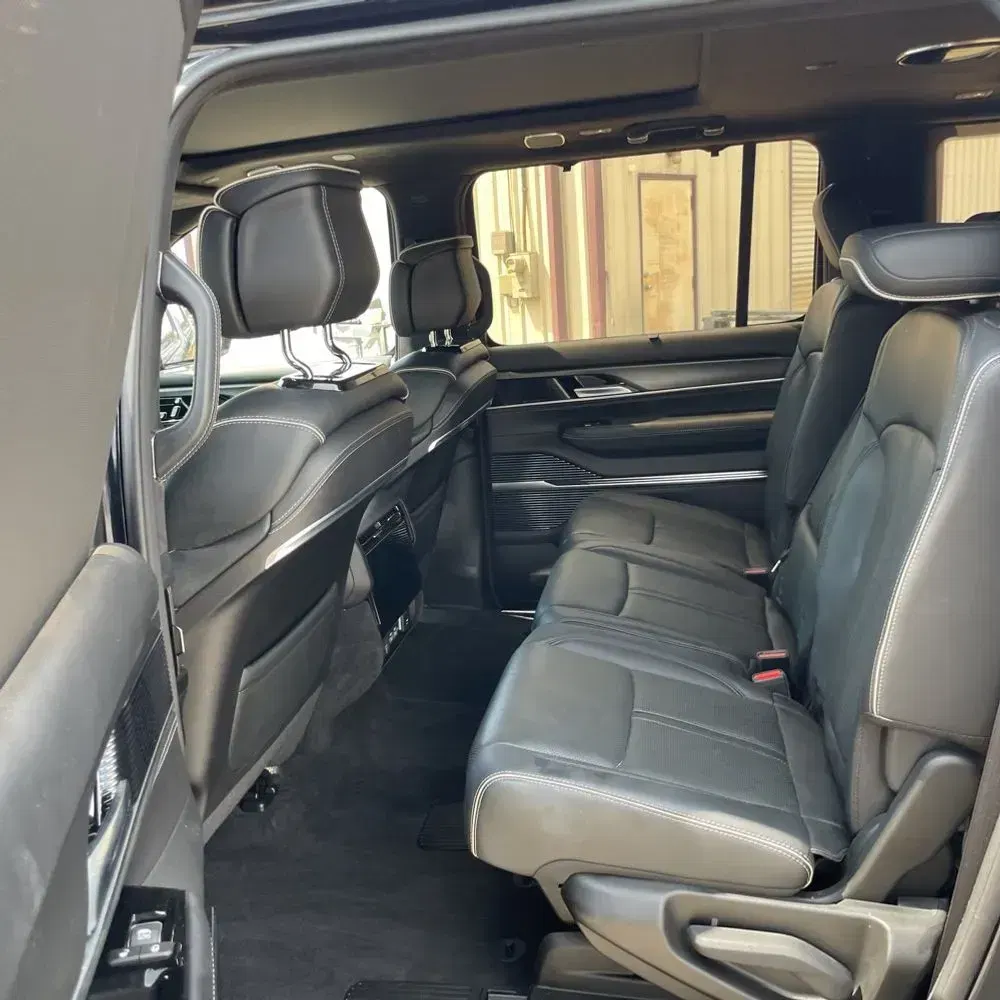 2023 Jeep Grand Wagoneer Obsidian