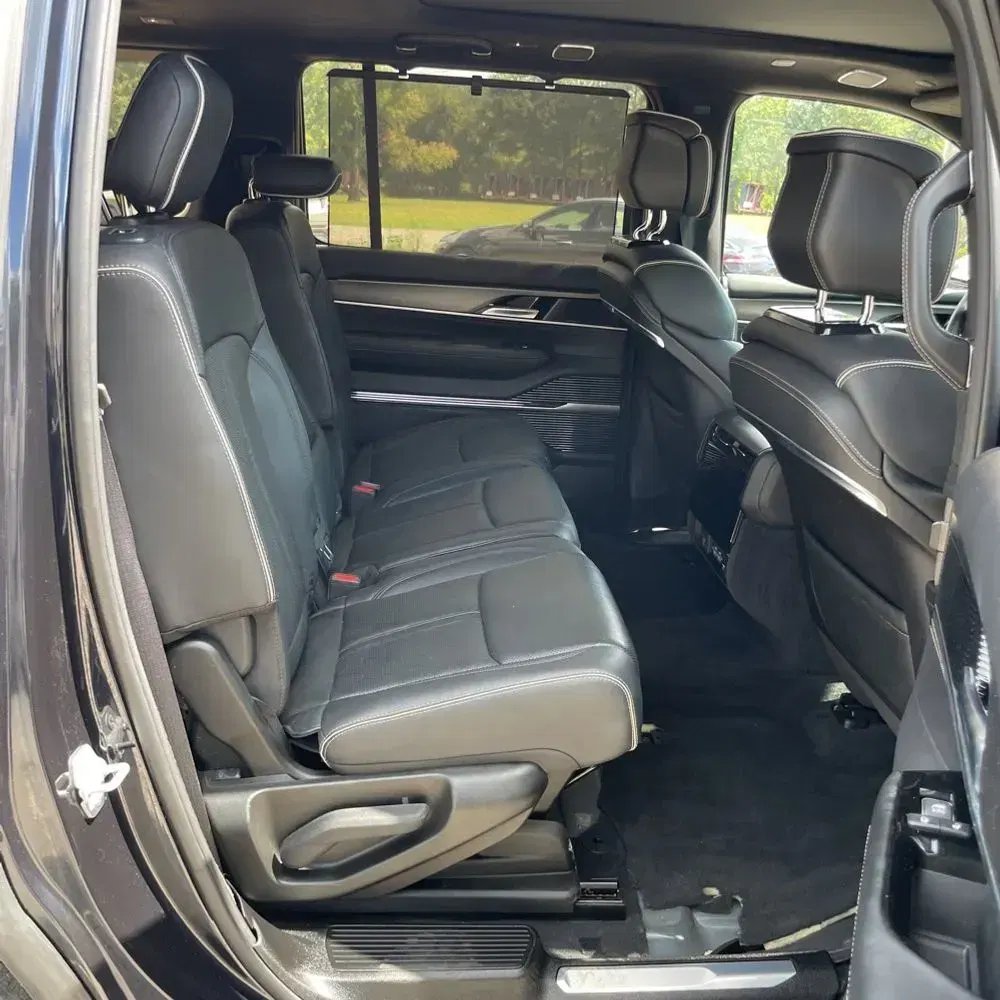 2023 Jeep Grand Wagoneer Obsidian