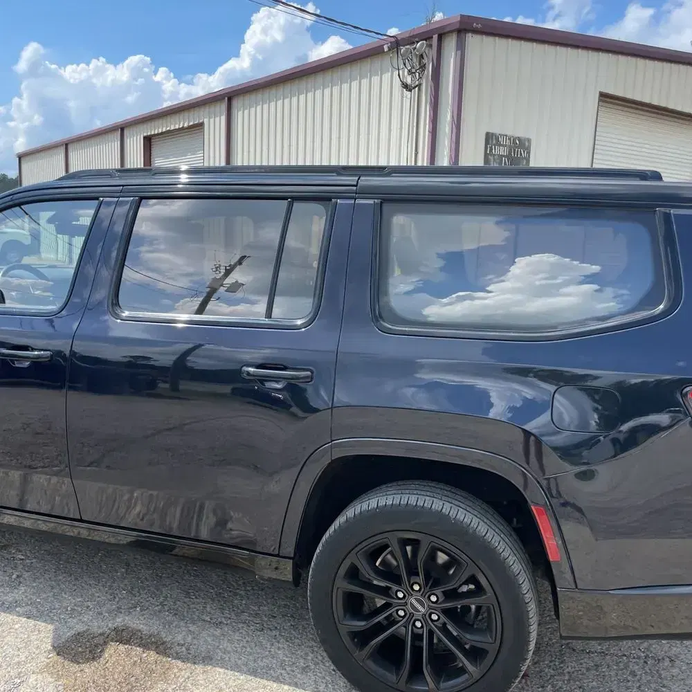2023 Jeep Grand Wagoneer Obsidian