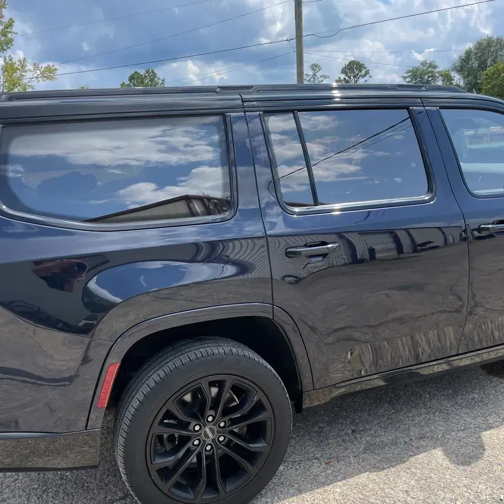 2023 Jeep Grand Wagoneer Obsidian