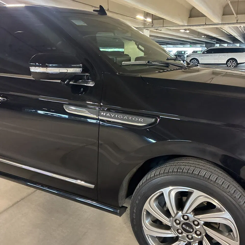 2023 Lincoln Navigator L Reserve