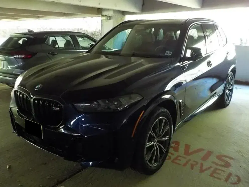 2025 BMW X5 M60i