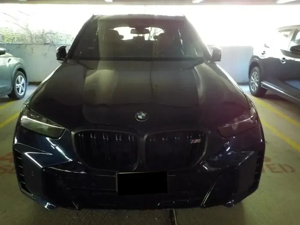 2025 BMW X5 M60i