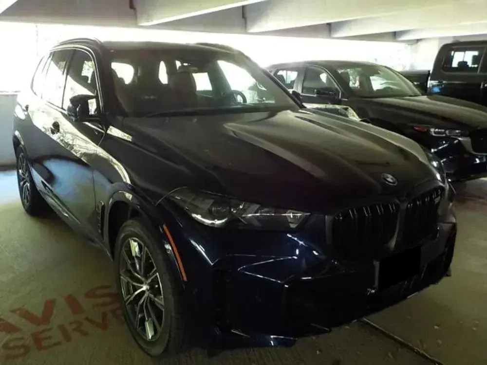 2025 BMW X5 M60i
