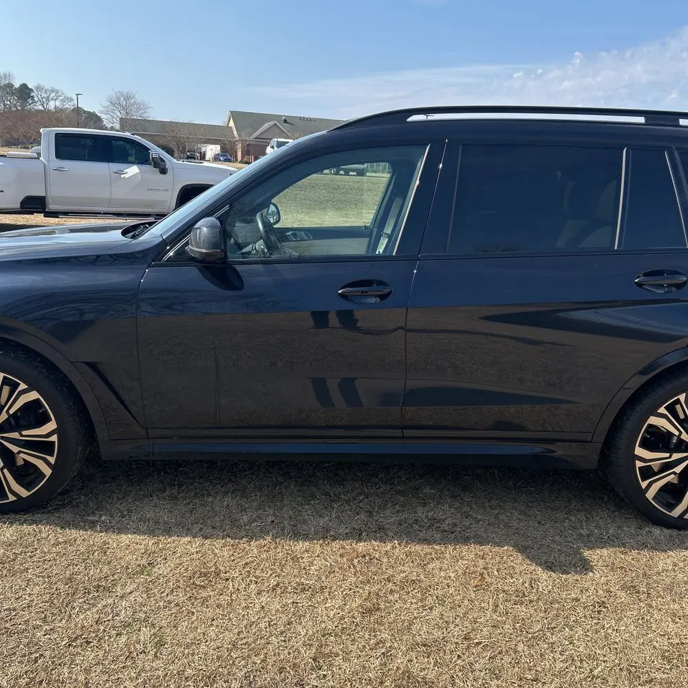 2023 BMW X7 M60i
