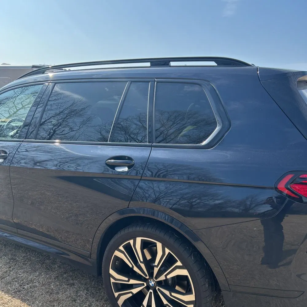 2023 BMW X7 M60i