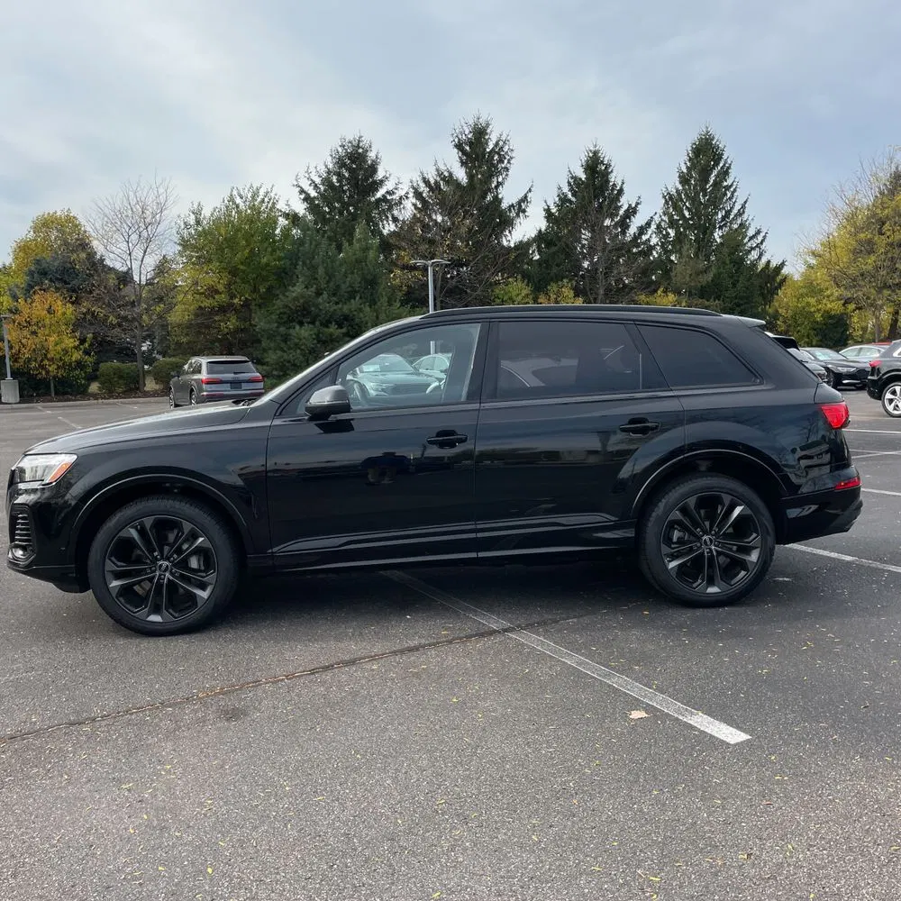 2025 Audi Q7 Premium Plus 55
