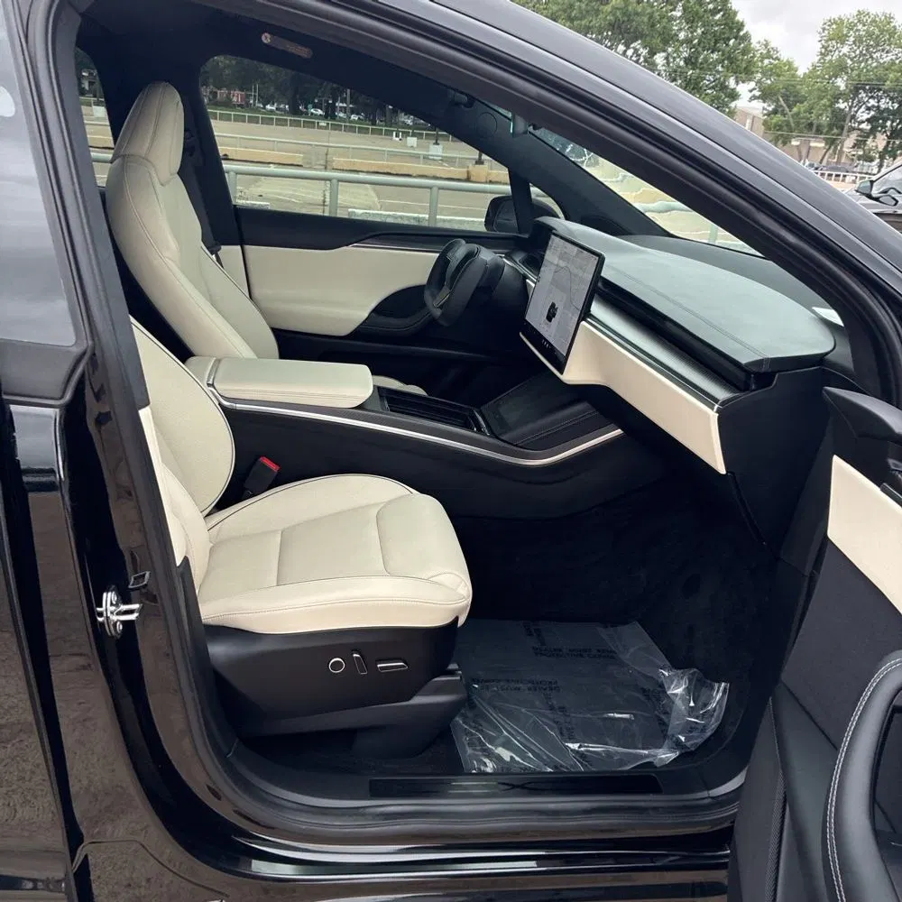 2023 Tesla Model X Plaid