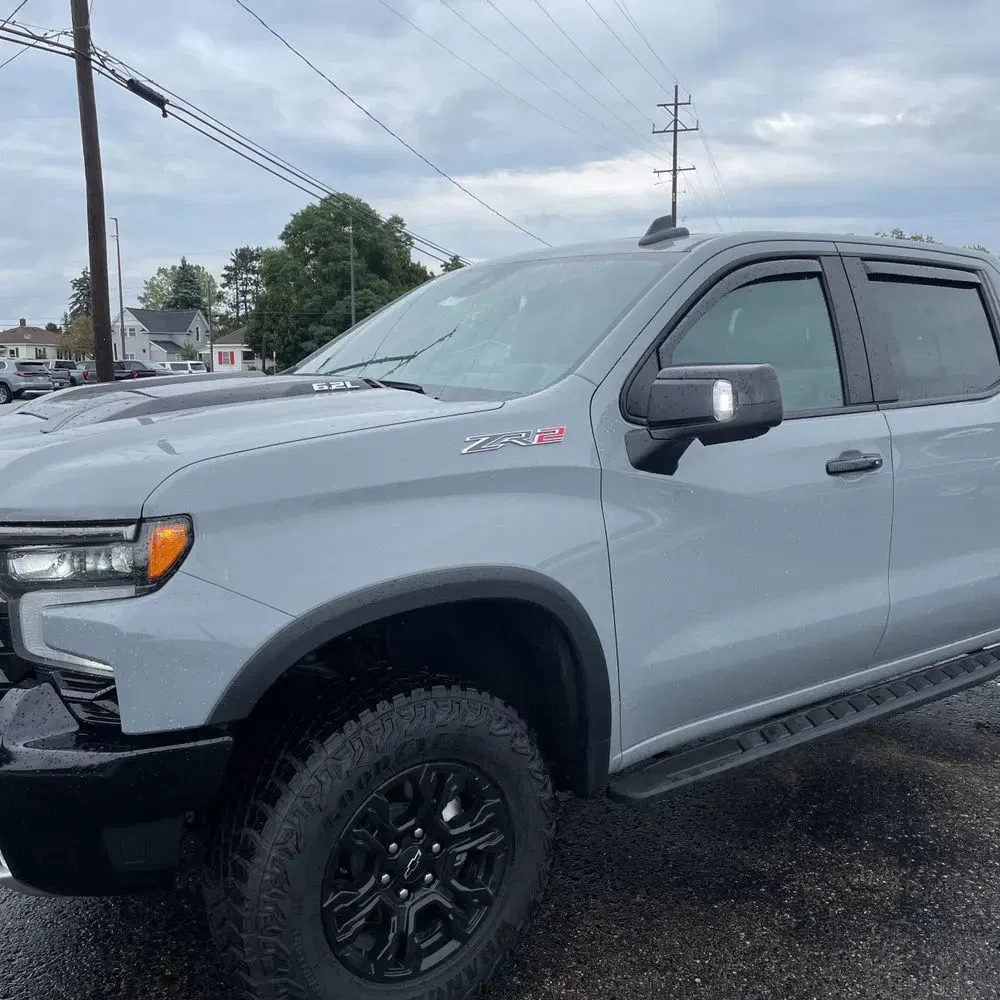 2025 Chevrolet Silverado 1500 ZR2