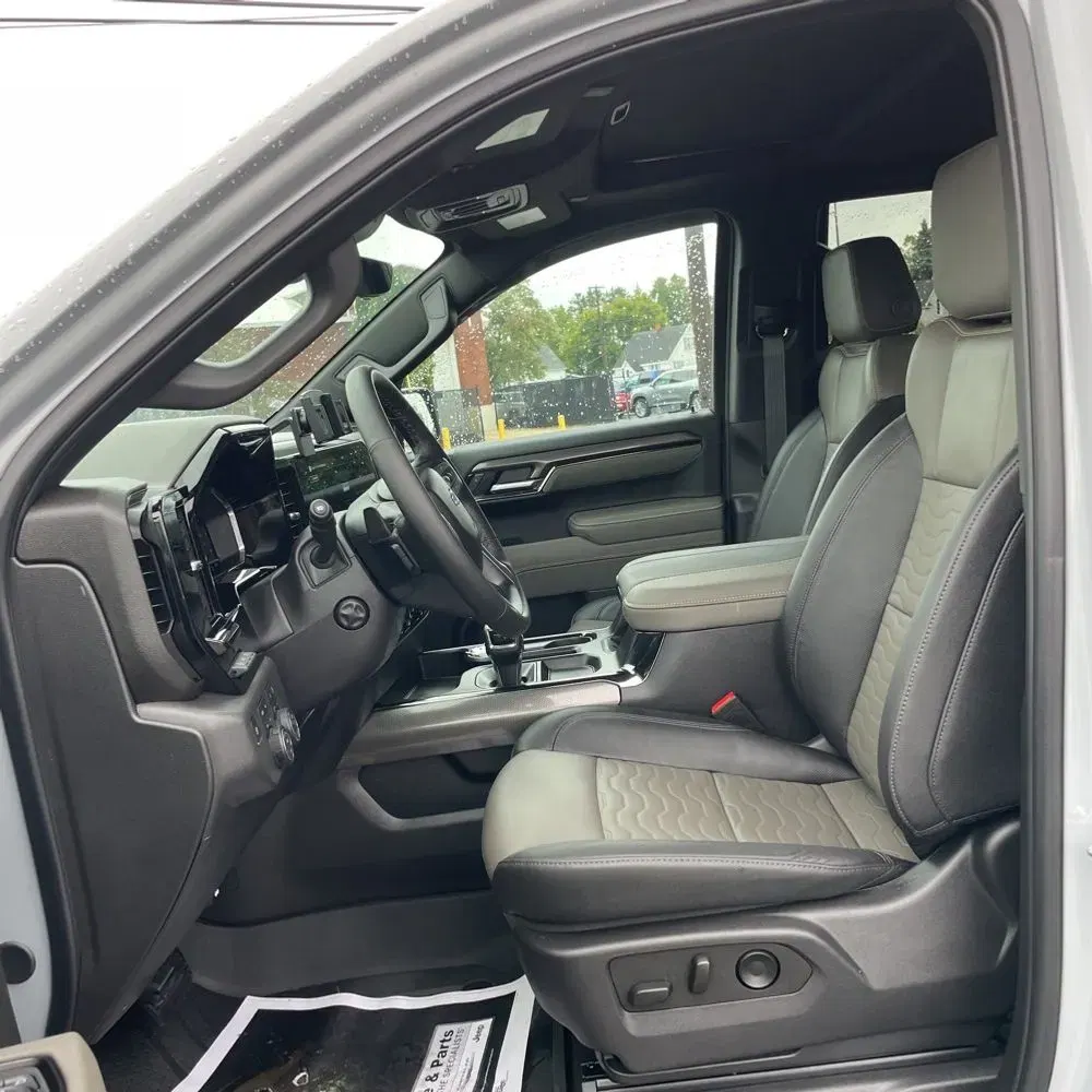 2025 Chevrolet Silverado 1500 ZR2