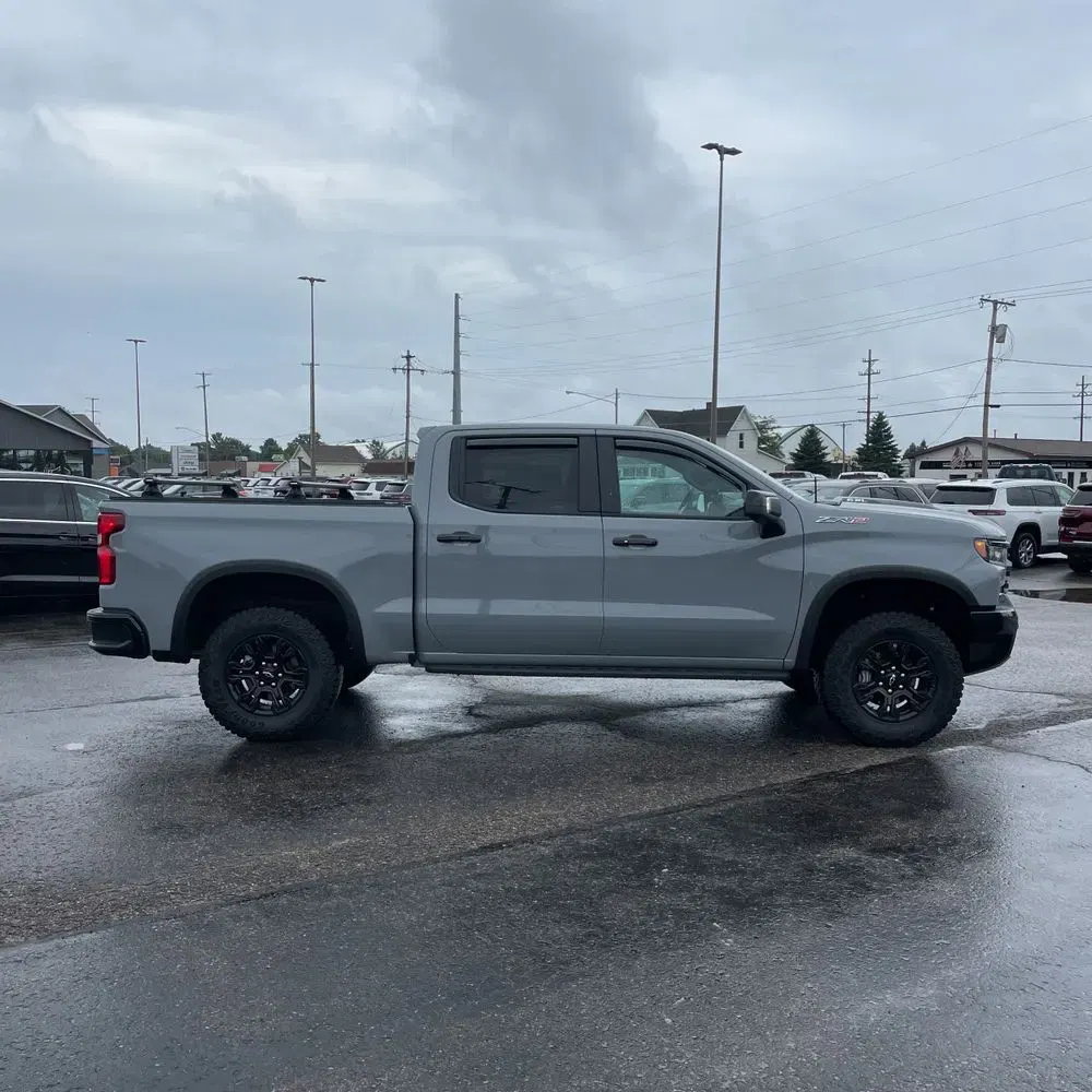 2025 Chevrolet Silverado 1500 ZR2