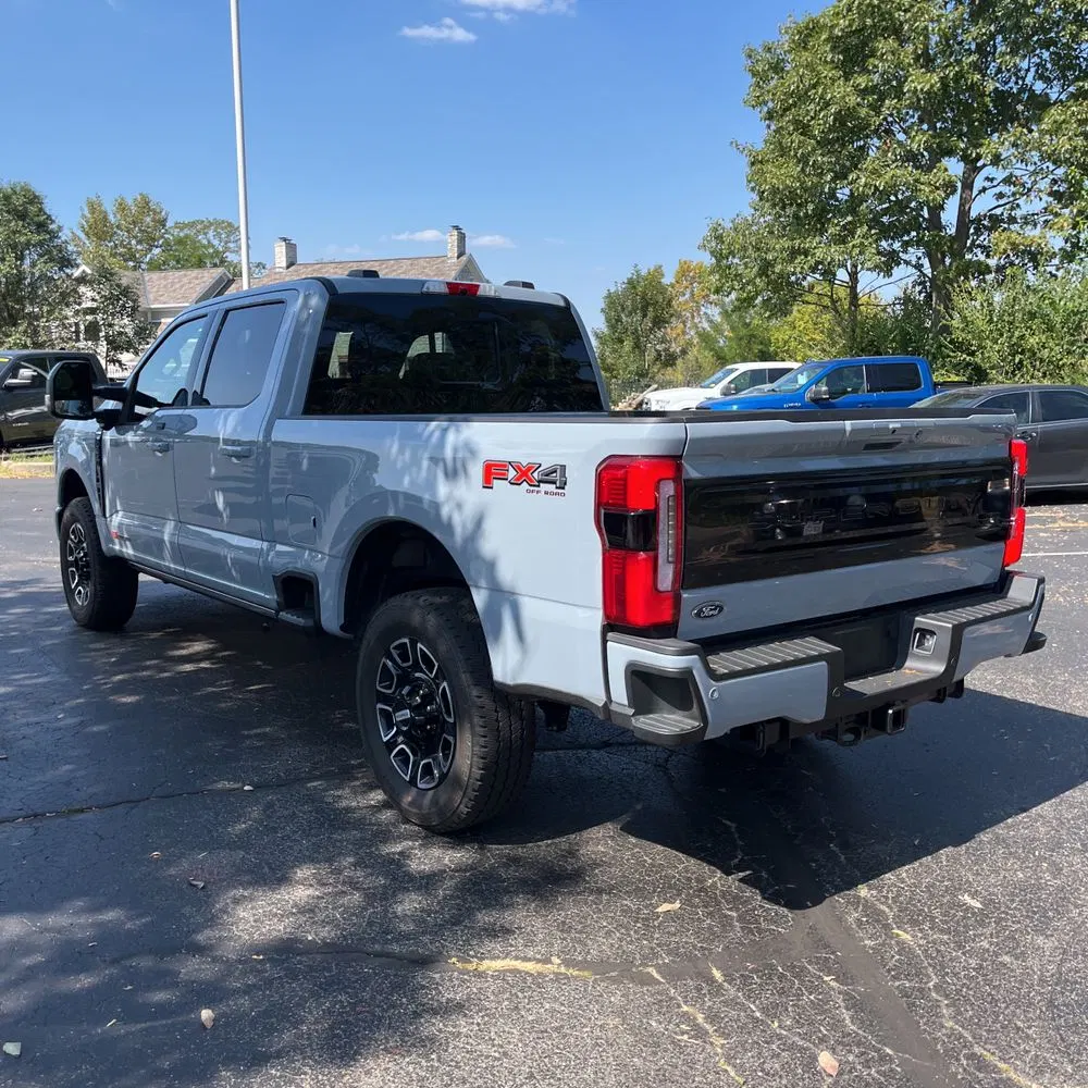 2025 Ford F-250 Super Duty Platinum