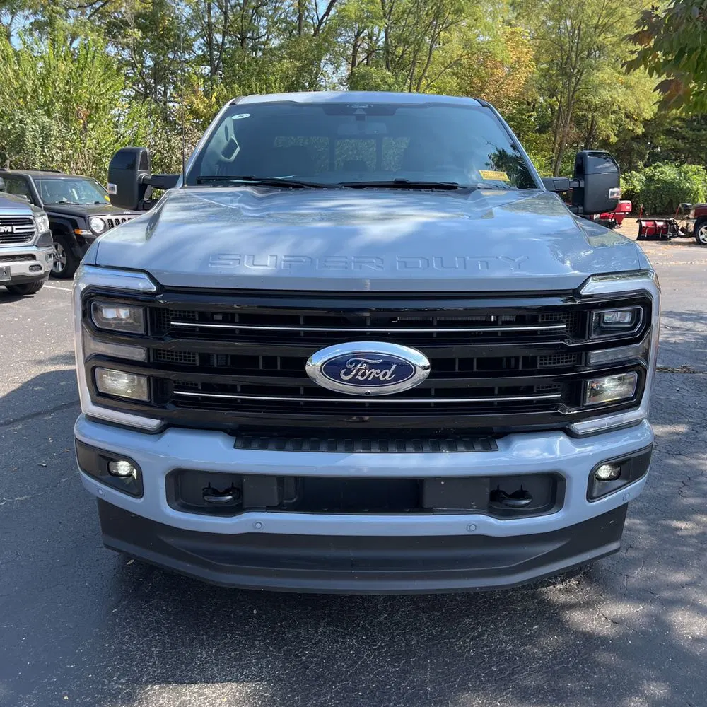 2025 Ford F-250 Super Duty Platinum
