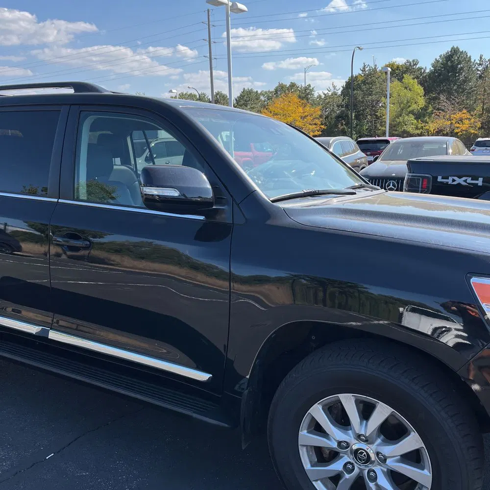 2020 Toyota Land Cruiser Base