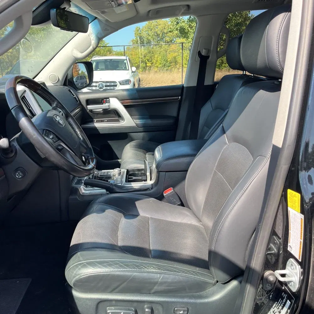 2020 Toyota Land Cruiser Base