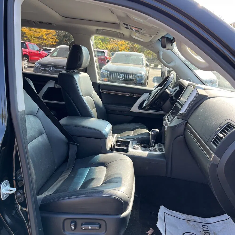 2020 Toyota Land Cruiser Base