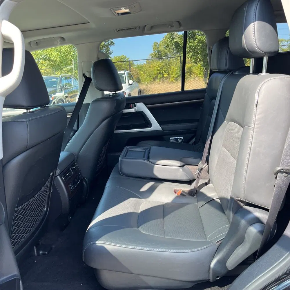 2020 Toyota Land Cruiser Base