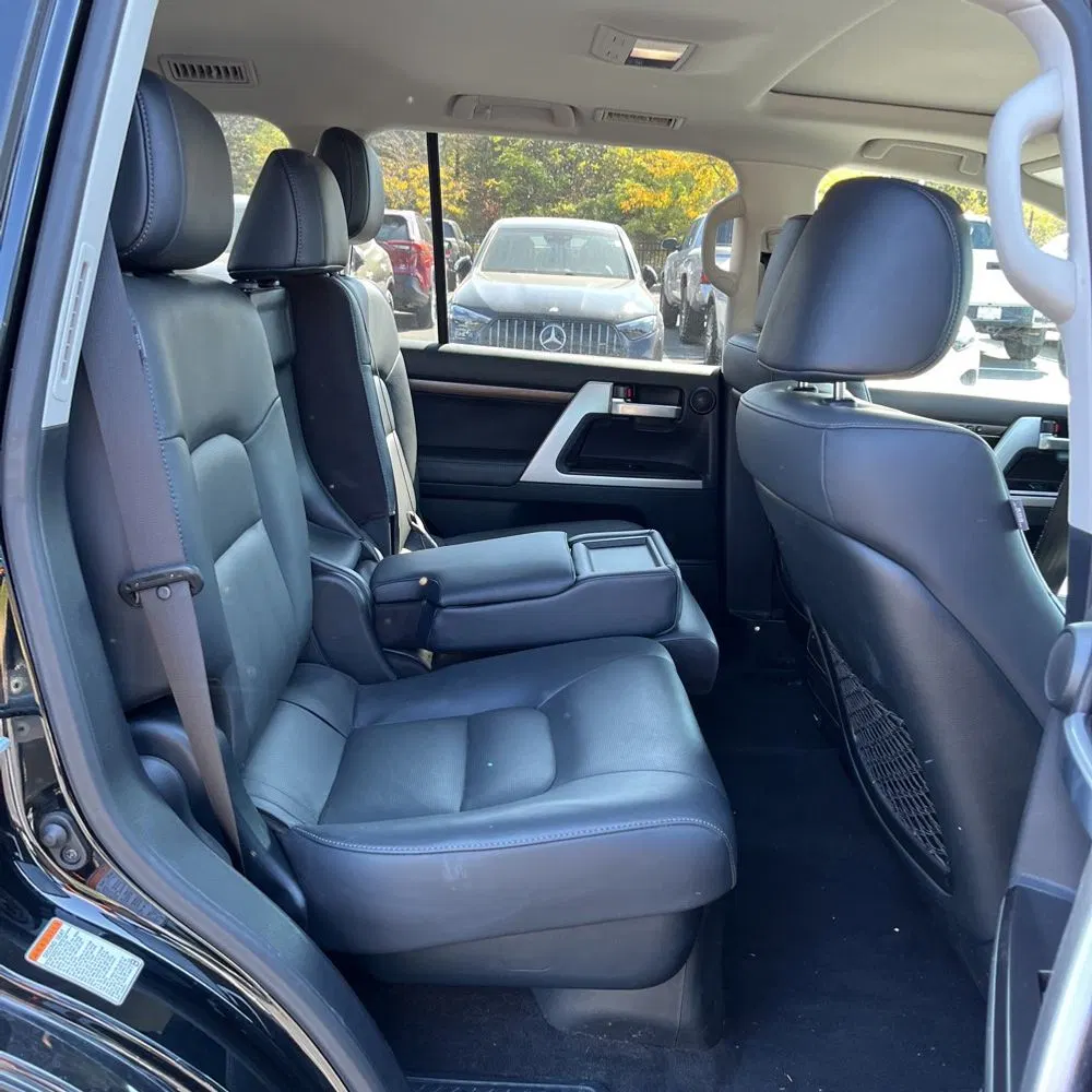 2020 Toyota Land Cruiser Base