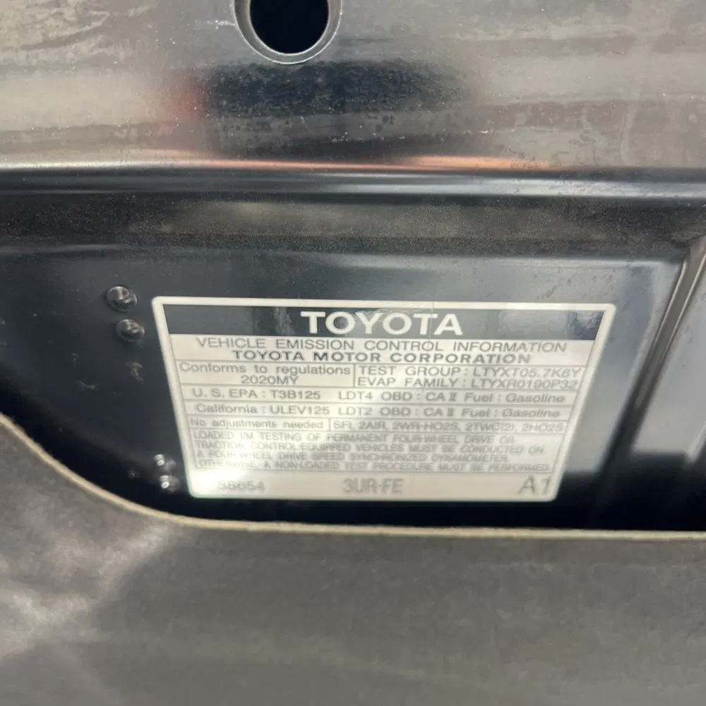 2020 Toyota Land Cruiser Base