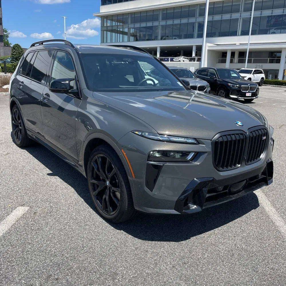 2024 BMW X7 M60i