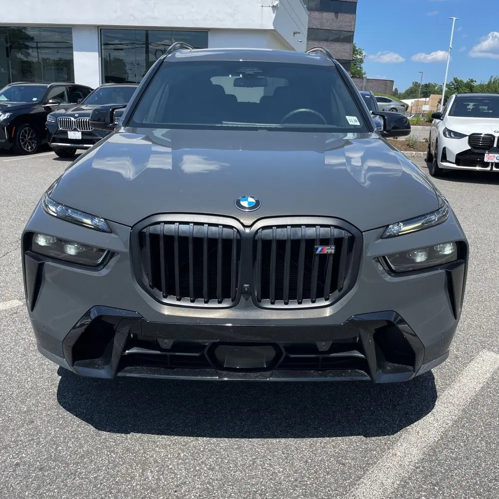 2024 BMW X7 M60i