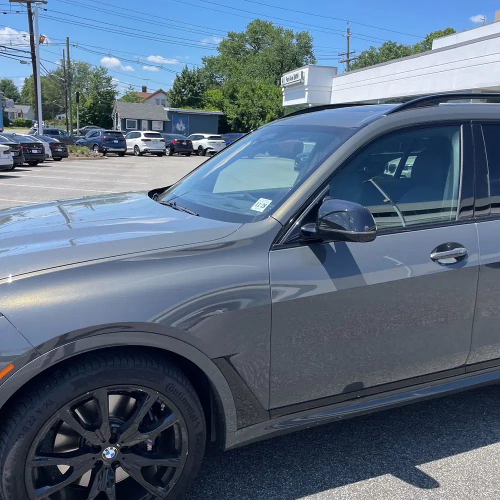 2024 BMW X7 M60i
