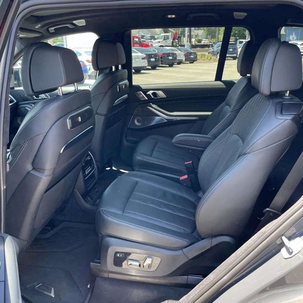 2024 BMW X7 M60i