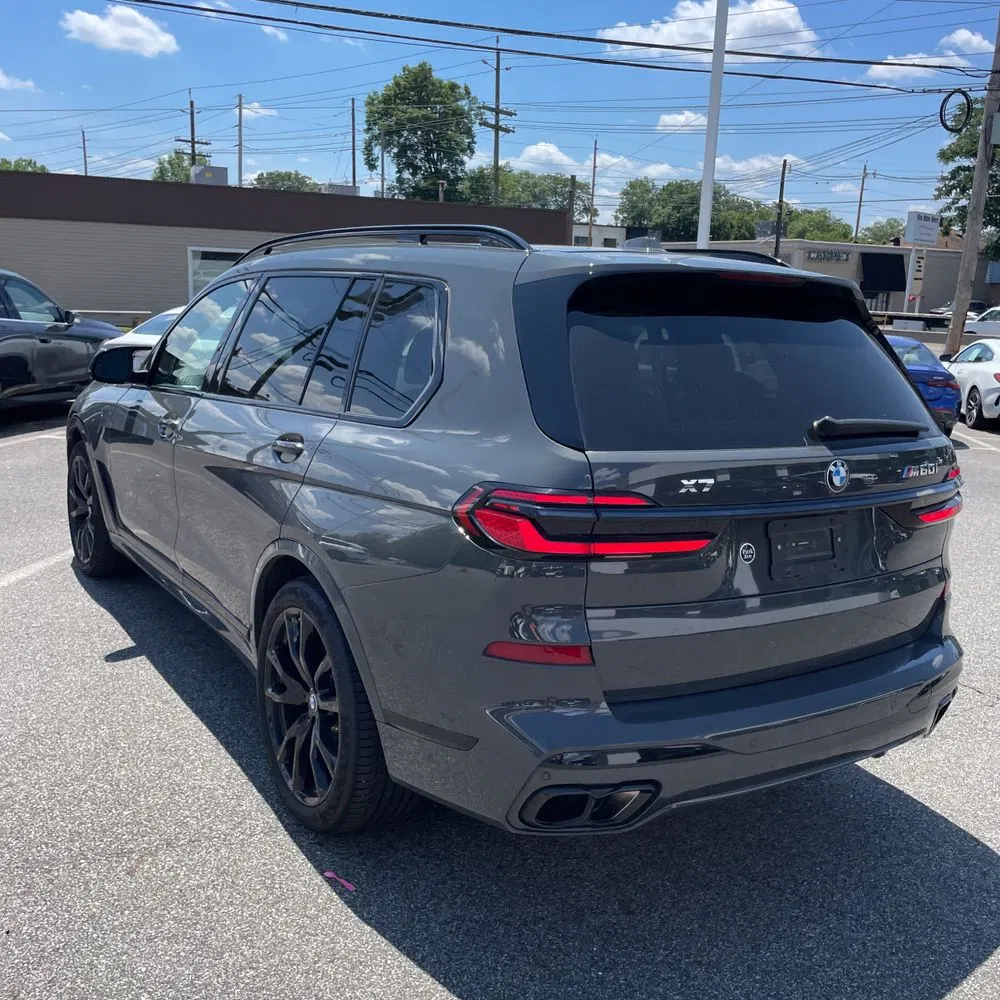 2024 BMW X7 M60i