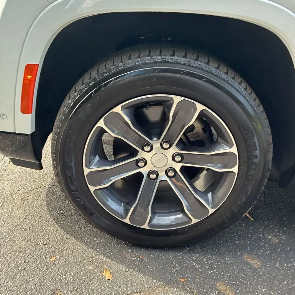 2024 Jeep Grand Wagoneer L Base