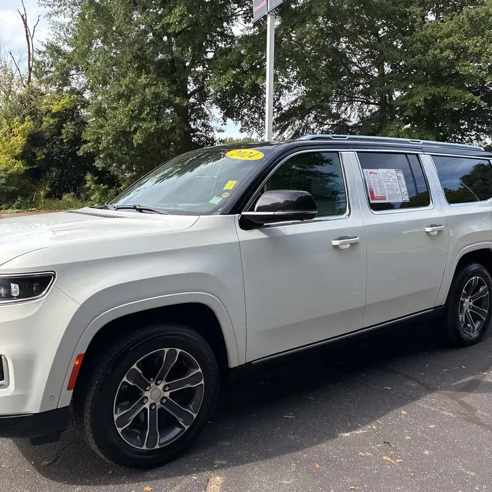 2024 Jeep Grand Wagoneer L Base