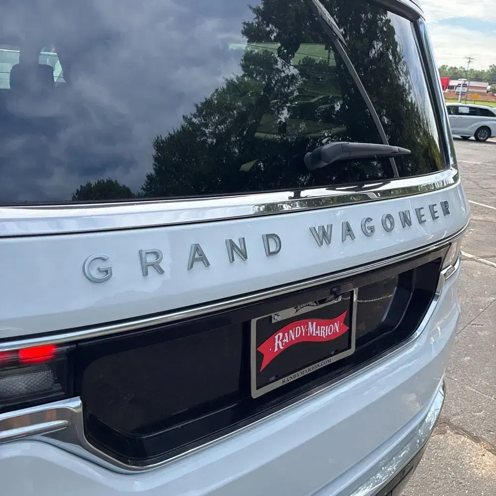 2024 Jeep Grand Wagoneer L Base