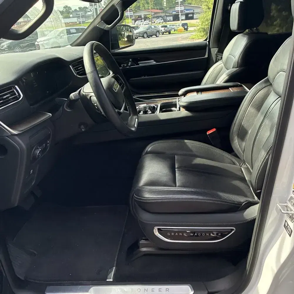 2024 Jeep Grand Wagoneer L Base