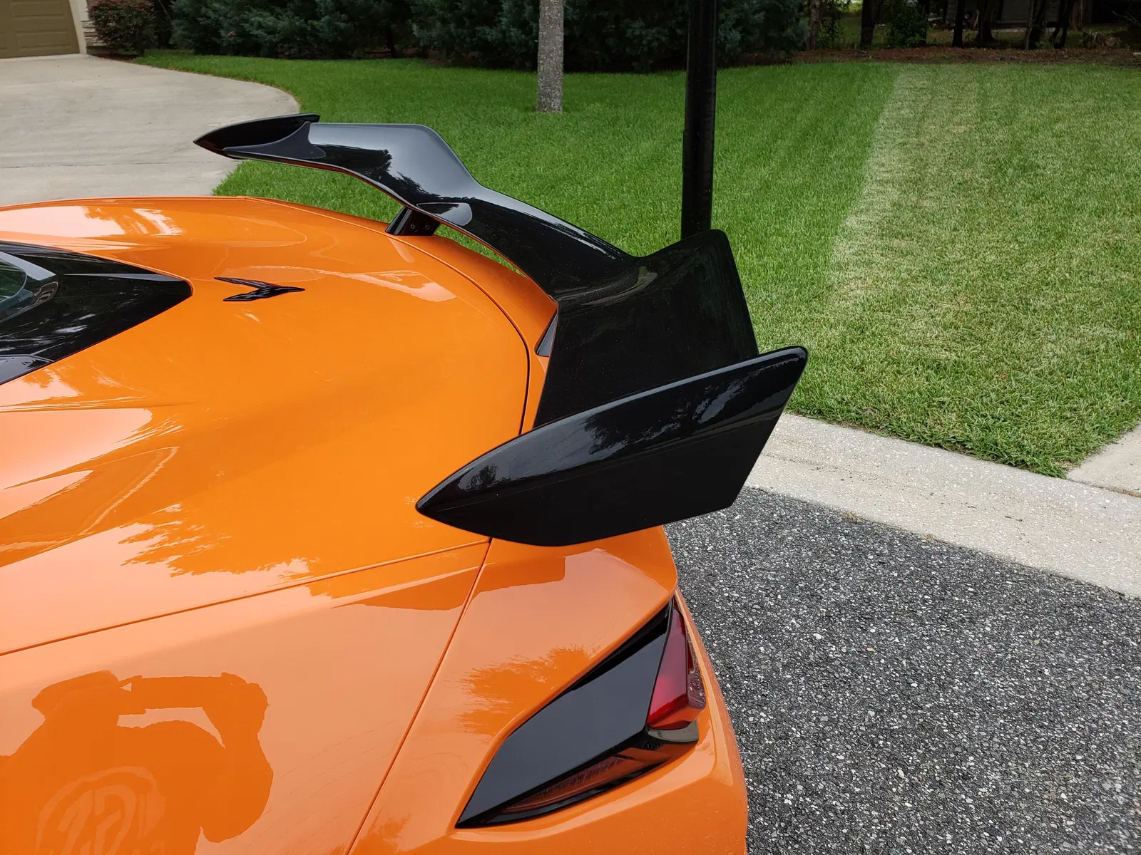 2023 Chevrolet Corvette Z06 Coupe - 670-hp LT6 V8, Z06 Ultimate Performance Package, Amplify Orange Tintcoat