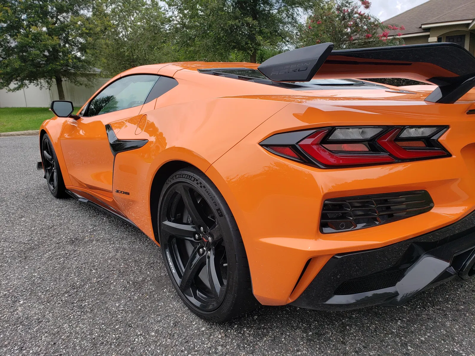 2023 Chevrolet Corvette Z06 Coupe - 670-hp LT6 V8, Z06 Ultimate Performance Package, Amplify Orange Tintcoat