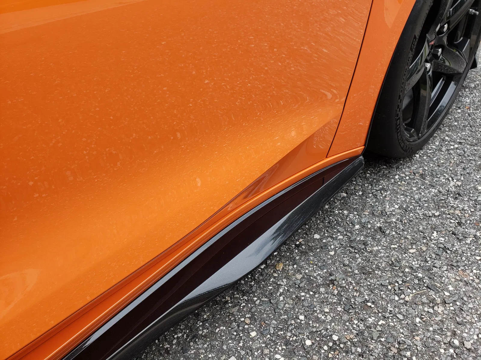 2023 Chevrolet Corvette Z06 Coupe - 670-hp LT6 V8, Z06 Ultimate Performance Package, Amplify Orange Tintcoat