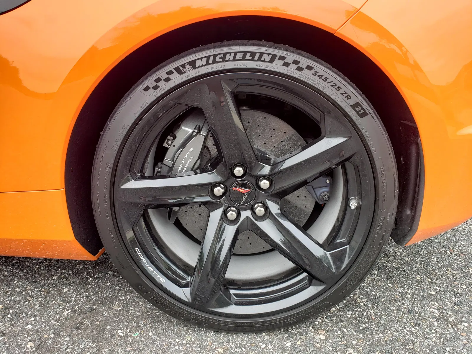 2023 Chevrolet Corvette Z06 Coupe - 670-hp LT6 V8, Z06 Ultimate Performance Package, Amplify Orange Tintcoat