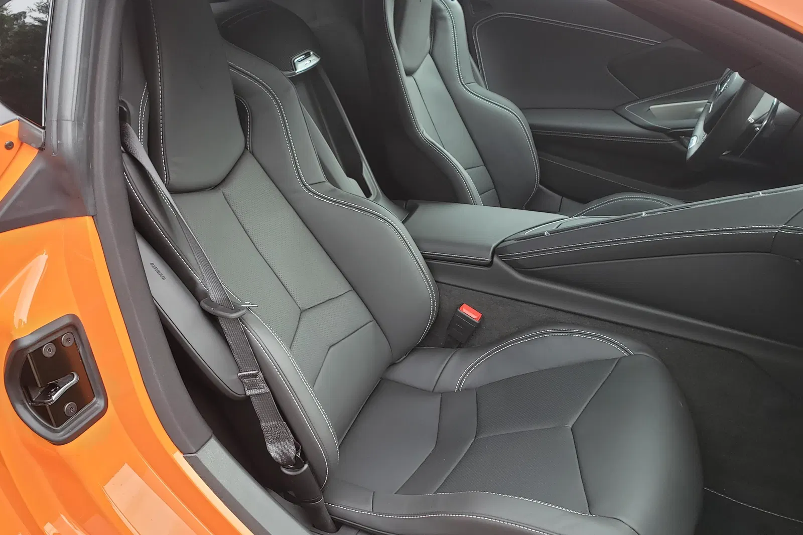 2023 Chevrolet Corvette Z06 Coupe - 670-hp LT6 V8, Z06 Ultimate Performance Package, Amplify Orange Tintcoat