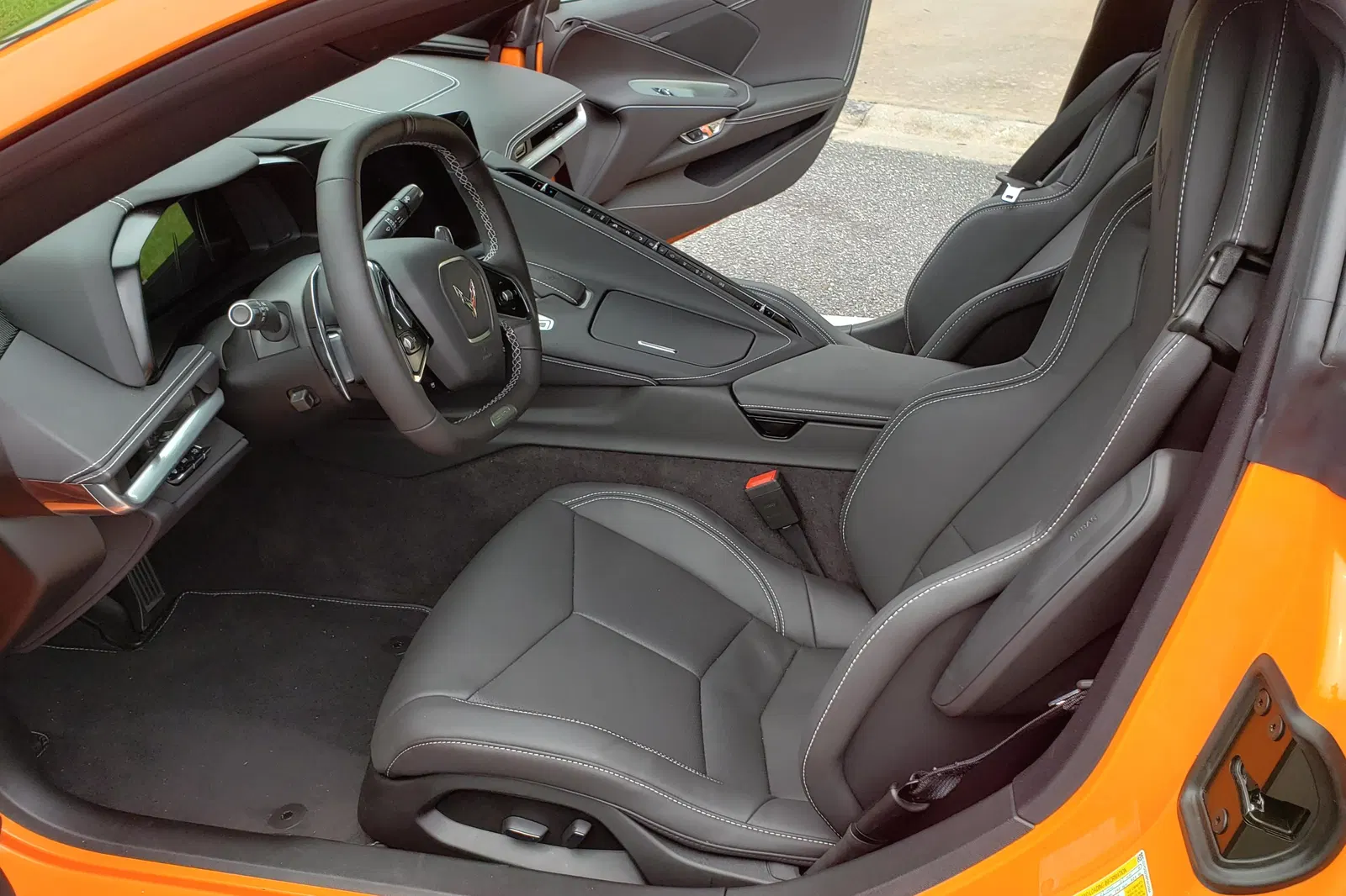 2023 Chevrolet Corvette Z06 Coupe - 670-hp LT6 V8, Z06 Ultimate Performance Package, Amplify Orange Tintcoat