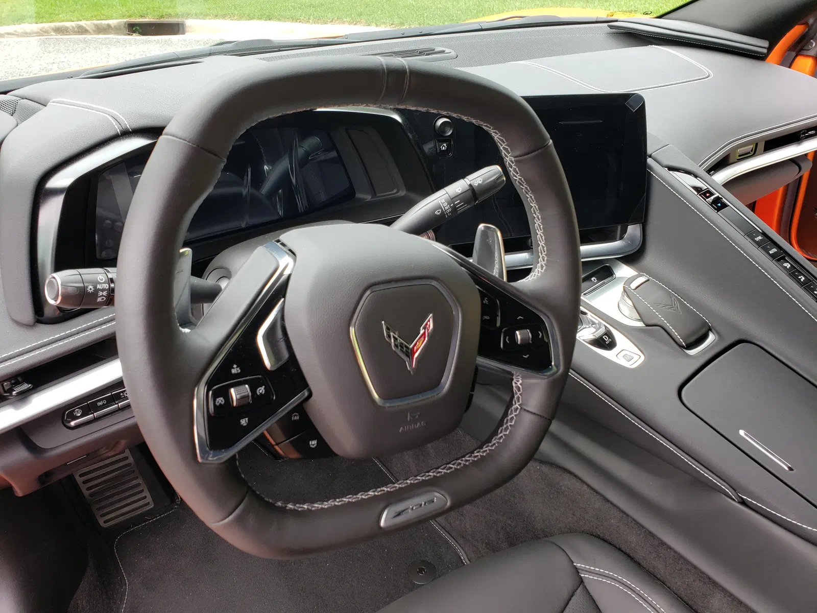 2023 Chevrolet Corvette Z06 Coupe - 670-hp LT6 V8, Z06 Ultimate Performance Package, Amplify Orange Tintcoat