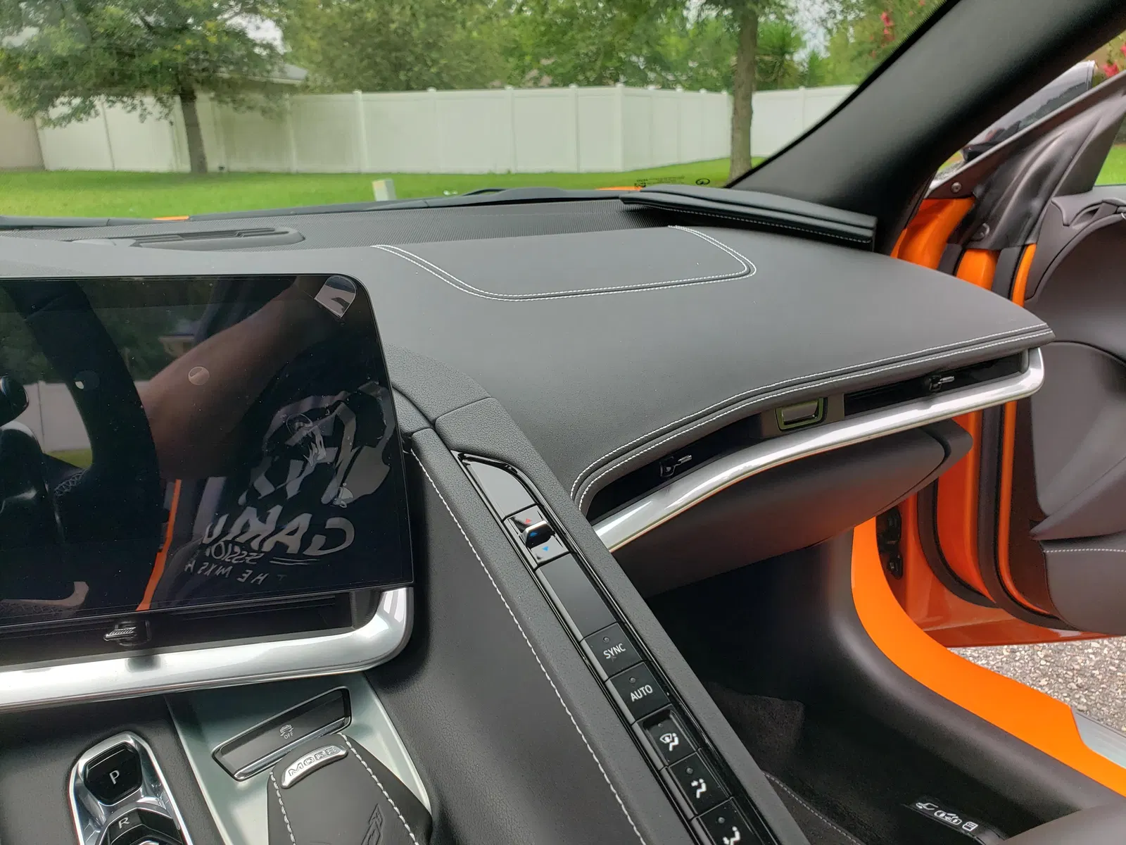 2023 Chevrolet Corvette Z06 Coupe - 670-hp LT6 V8, Z06 Ultimate Performance Package, Amplify Orange Tintcoat