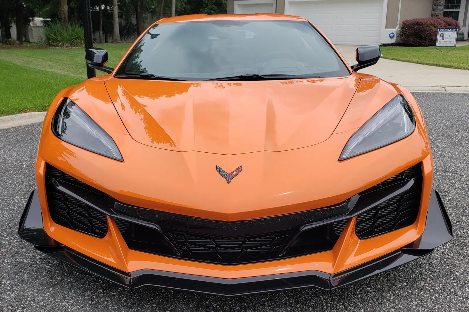2023 Chevrolet Corvette Z06 Coupe - 670-hp LT6 V8, Z06 Ultimate Performance Package, Amplify Orange Tintcoat
