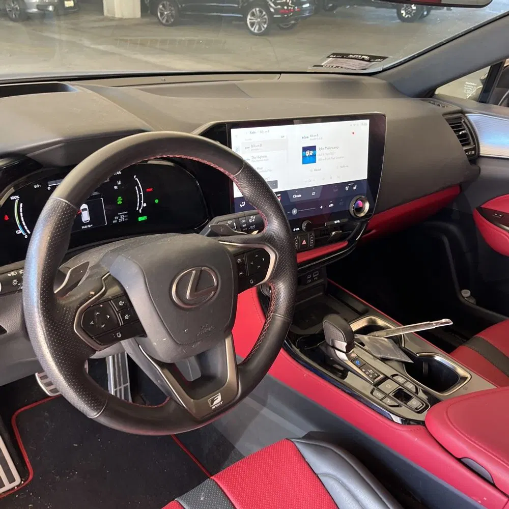 2024 Lexus NX 450h+ F SPORT Handling
