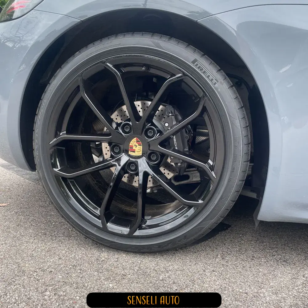 2024 Porsche 718 Cayman Base
