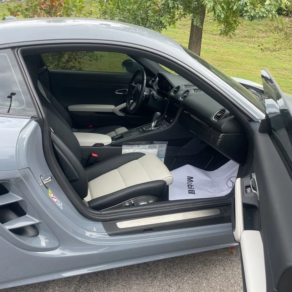 2024 Porsche 718 Cayman Base
