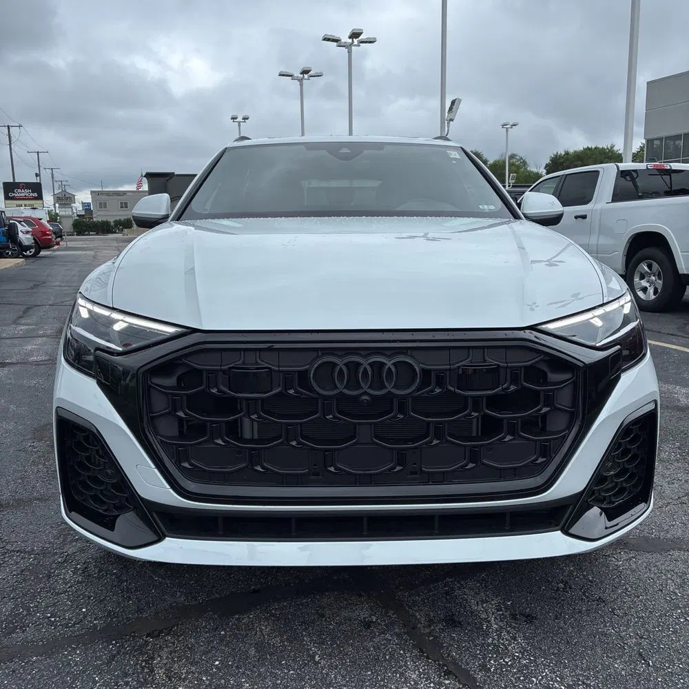 2025 Audi Q8 Premium Plus 55