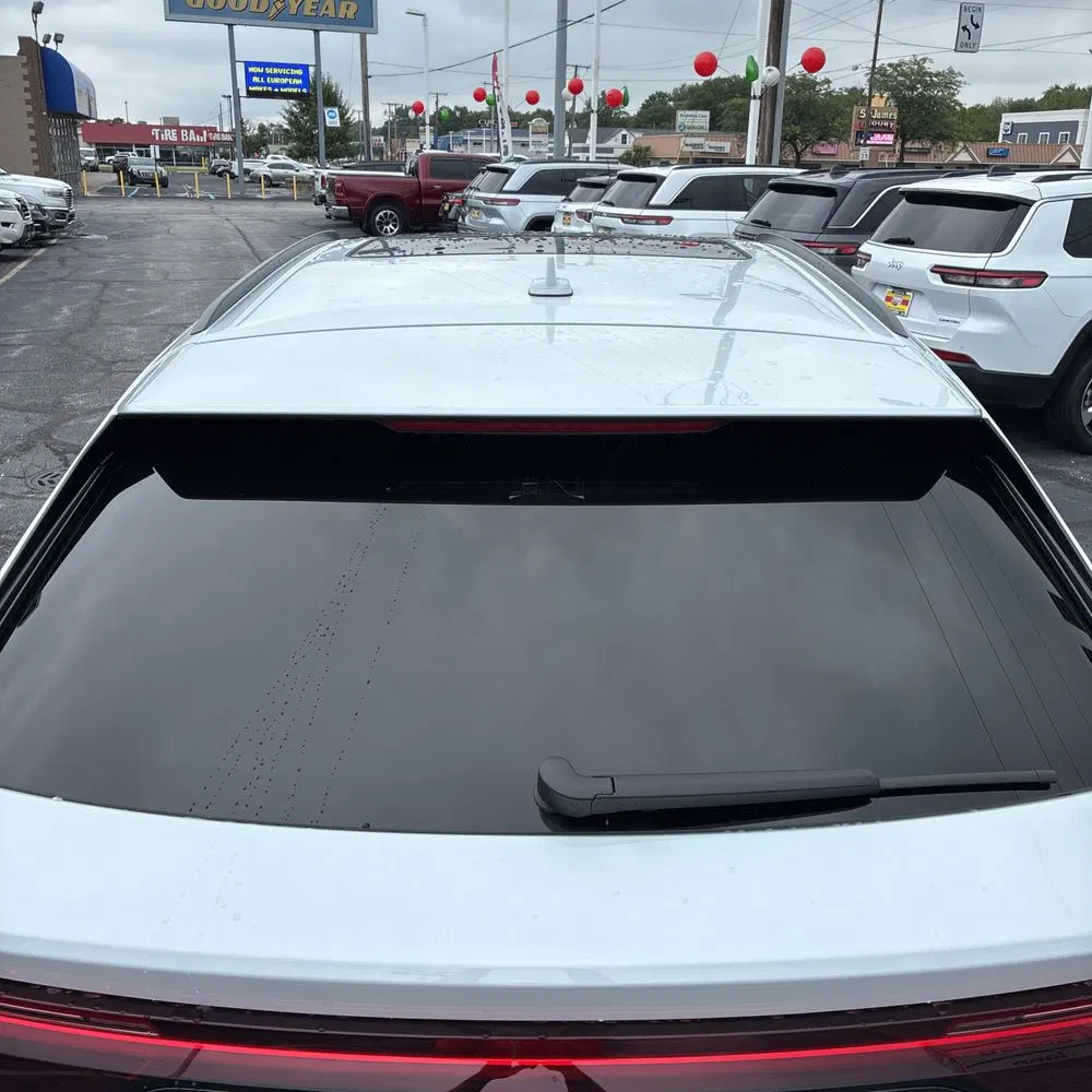 2025 Audi Q8 Premium Plus 55