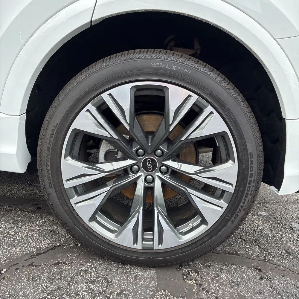 2025 Audi Q8 Premium Plus 55