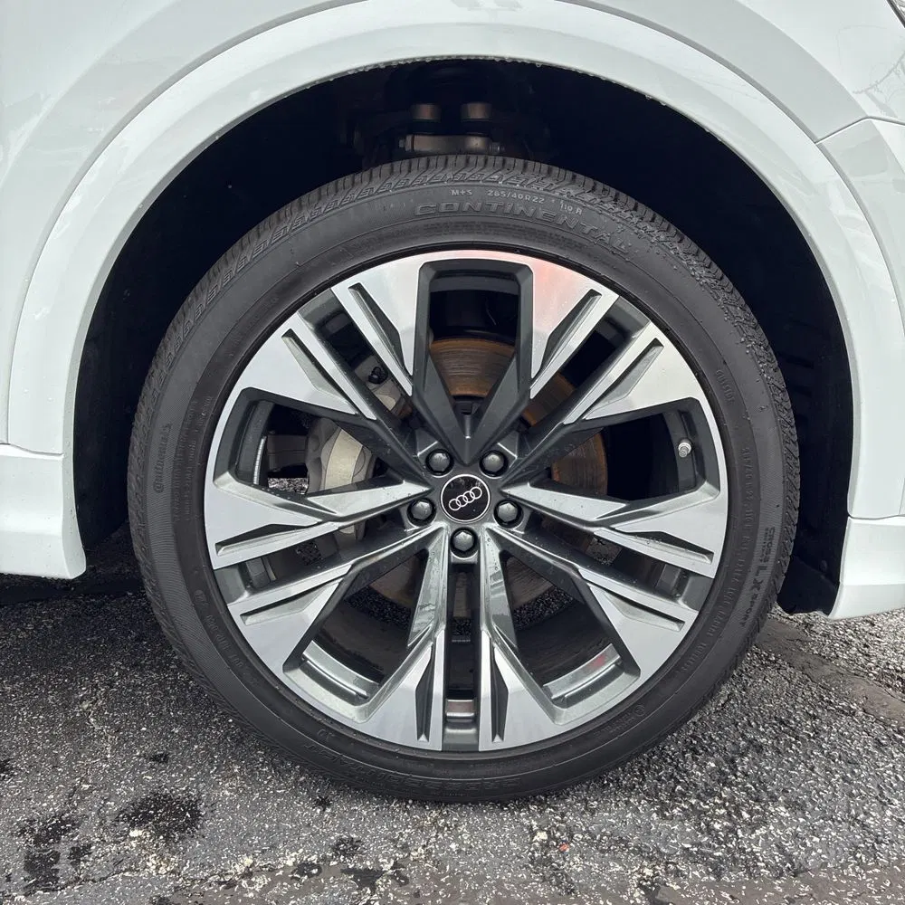 2025 Audi Q8 Premium Plus 55